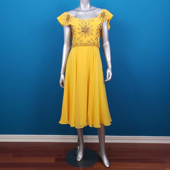 🆕️🌞 VIRGOS LOUNGE Retro Sequin Beaded Floral Dress // (NWT) - Picture 8 of 8